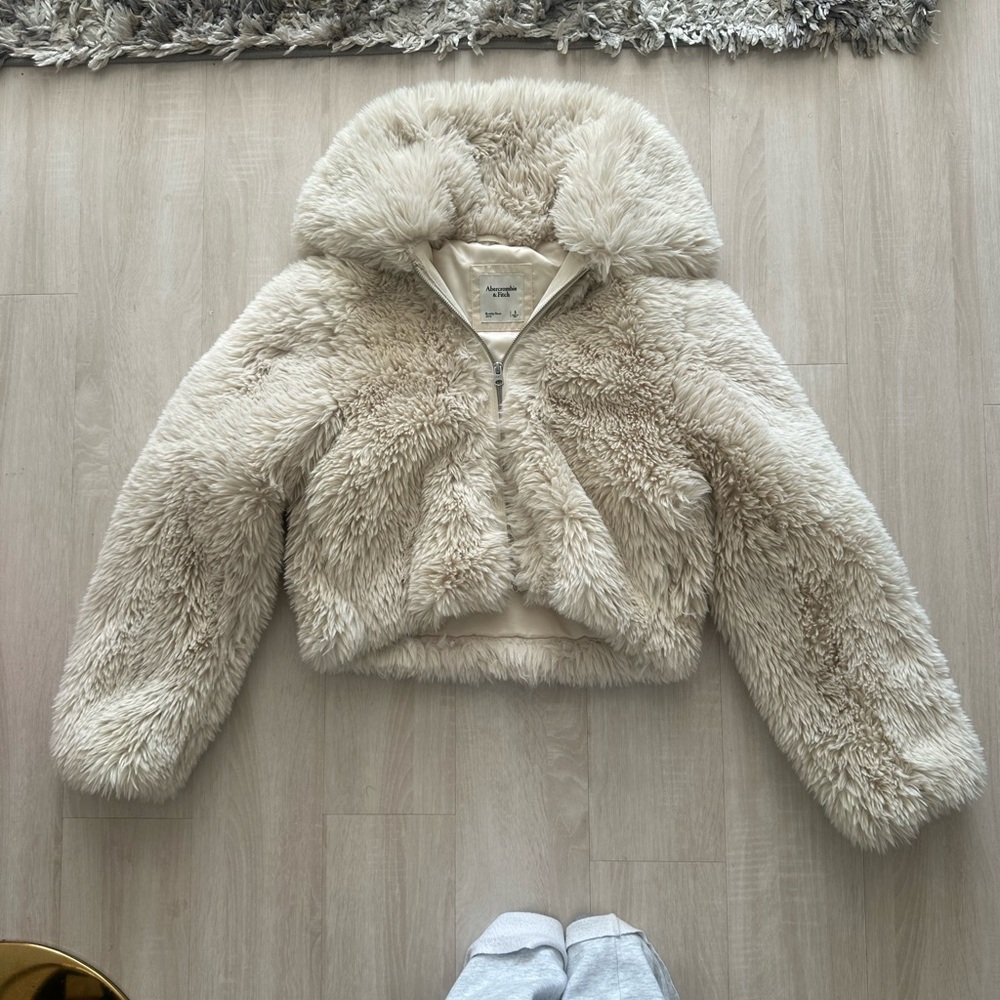 Cozy Cream Faux Fur Jacket